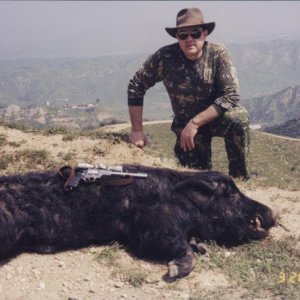 California Wild Boar-Ruger SRH .44 Magnum