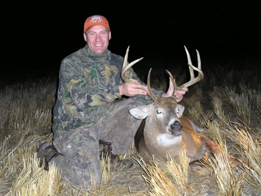 2004 Black Powder Buckhttp://www.eastmans.com/forum/album.php?albumid=240&amp;attachmentid=6017 2