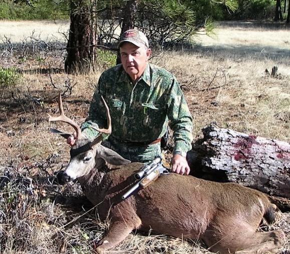 2016 Blacktail.  This was an old deer that had regressed in antler growth, and appeared to be nearing the end of his days.  Despite his unimpressive 2