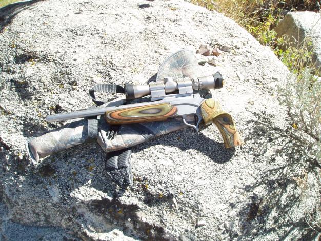 Thompson Center Encore  Pro Hunter in 30/06 Springfield.  Burris 2 x 7 in Warne Maxima rings on 6 screw Warne Base.  Dual Traps Plus Magnaporting.  Ge